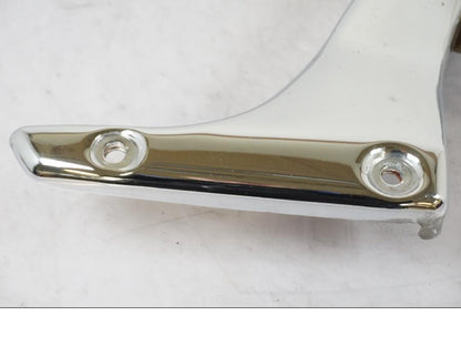 Baksidan på Bakskärmstag från en Suzuki VL 800 -2002 motorcykel.