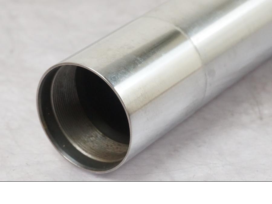 Baksidan på Gaffelben från en Yamaha XT 600 -1986 motorcykel.