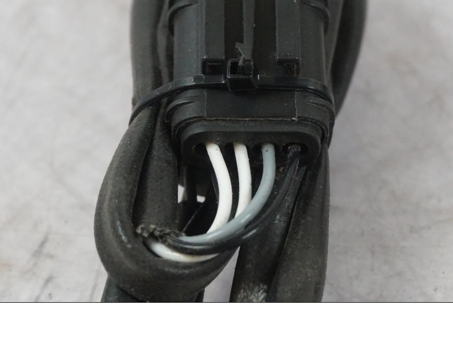 Snett uppifrån på Lambdasond från en BMW K 1600 GTL -2015 motorcykel.