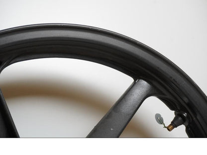 Extrabild5 på Fälg från en Honda CBR 125 R -2004 motorcykel.