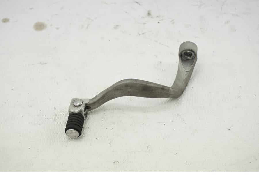 Framsidan på Växelpedal från en KTM 950 SM -2006 motorcykel.