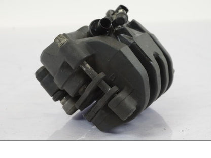 Vänster sida på Bromsok från en Honda NT 700 -2008 motorcykel.