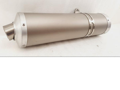 Baksidan på Ljuddämpare från en Honda CBR 900 RR -2003 motorcykel.