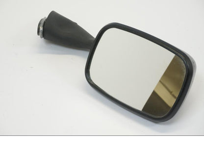 Baksidan på Backspegel från en Suzuki GSX 1300 R -2003 motorcykel.