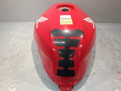 Baksidan på Bensintank från en Honda CBR 1000 F -1999 motorcykel.