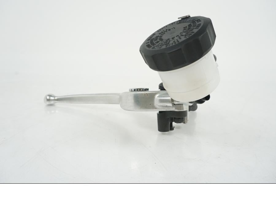 Baksidan på Bromshuvudcylinder från en Yamaha MT-09 Tracer -2021 motorcykel.