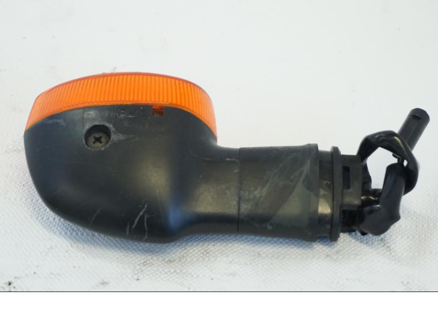 Baksidan på Blinkers från en Yamaha YZF R6 -2006 motorcykel.