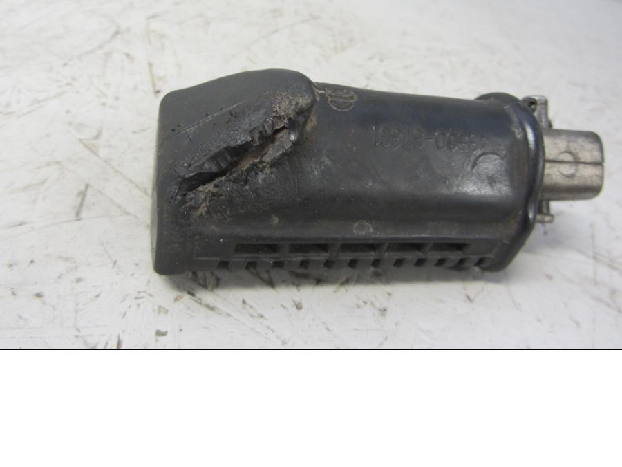 Höger sida på Fotpinne från en Suzuki GSX 400 -1984 motorcykel.