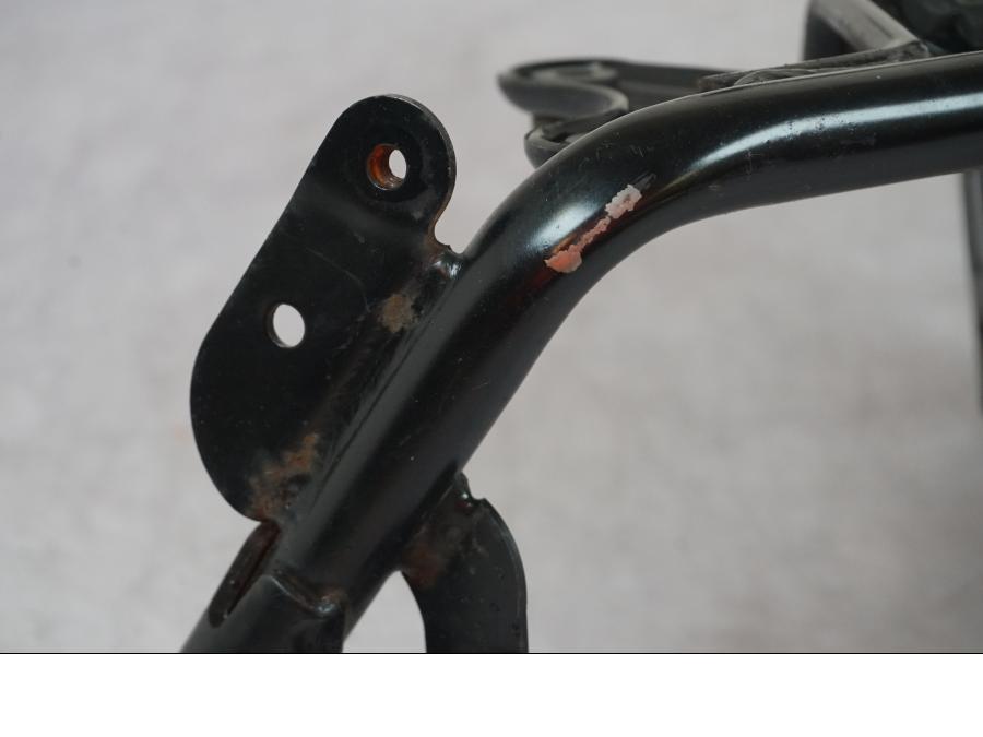 Snett uppifrån på Toppkåpstag från en Suzuki SV 650 -1999 motorcykel.