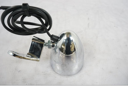 Snett uppifrån på Blinkers från en H-D Softail Sport Glide FLSB -2022 motorcykel.