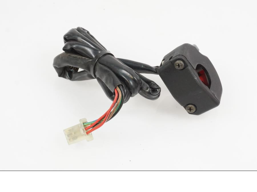 Baksidan på Styrelreglage från en Yamaha TDM 850 -1998 motorcykel.