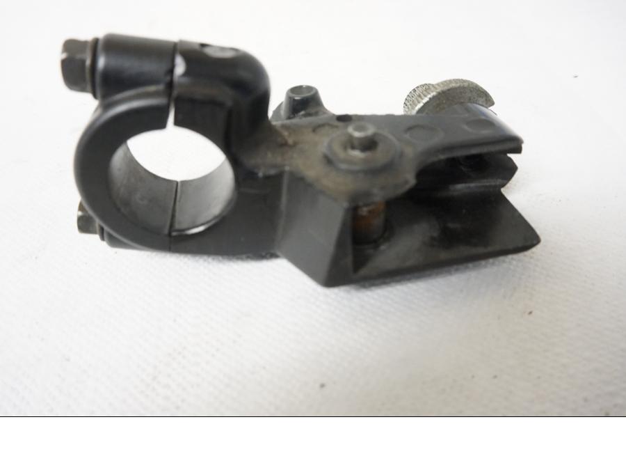 Baksidan på Kopplingsklo från en Honda CBR 900 RR -1997 motorcykel.