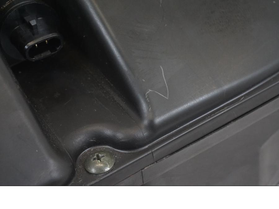 Baksidan på Luftburk från en Yamaha YZF 1000 R1 -2004 motorcykel.