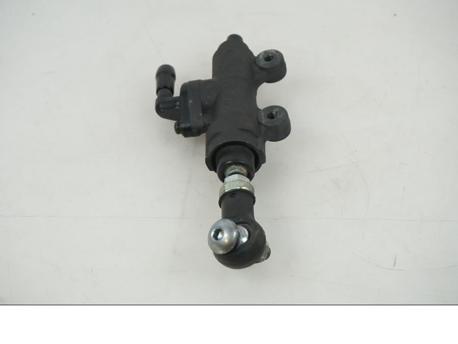 Vänster sida på Bromshuvudcylinder från en Honda CBR 1000 -2005 motorcykel.