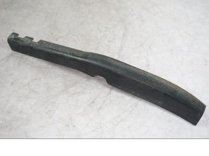 Framsidan på Plåtkåpa från en Triumph Tiger -2009 motorcykel.