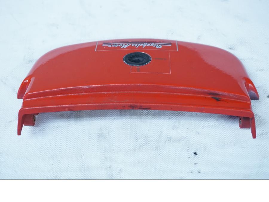 Höger sida på Bakvinge från en Ducati 750 SS -1995 motorcykel.