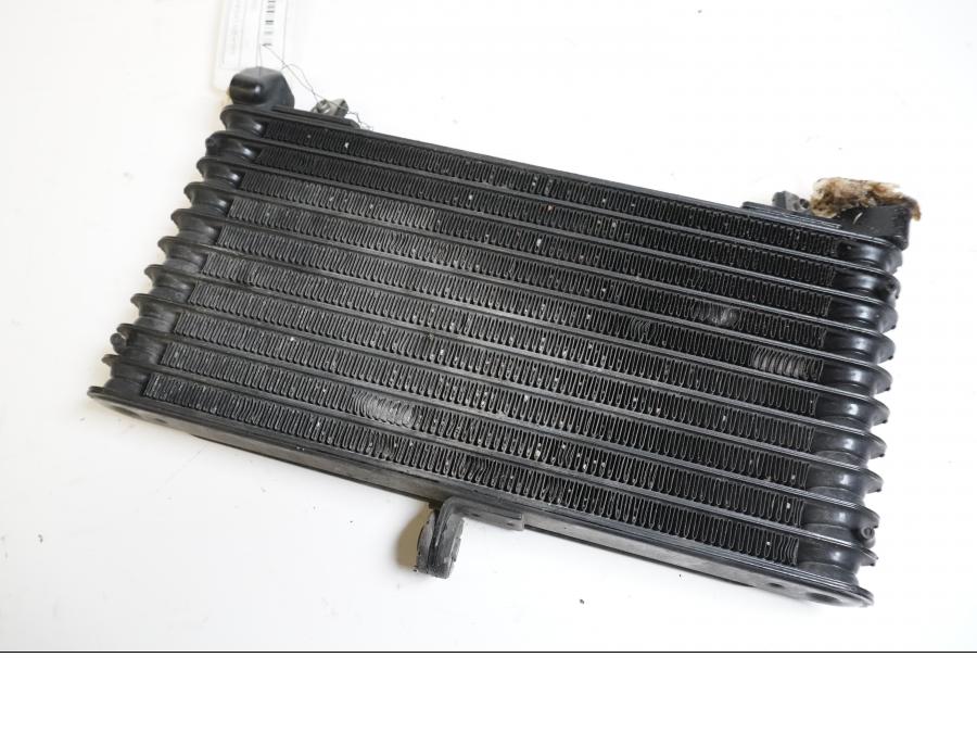 Framsidan på Oljekyl från en Suzuki GSX 1300 BK -2008 motorcykel.