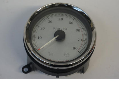 Framsidan på Varvräknare från en H-D Street Glide FLHX -2013 motorcykel.