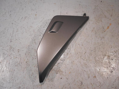 Framsidan på Fotkåpa från en BMW K 1600 -2015 motorcykel.