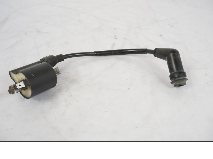 Framsidan på Tändspole från en Honda CRF 1000 Africa Twin -2016 motorcykel.