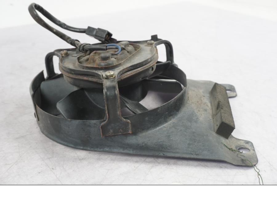 Extrabild3 på Vattenkylfläkt från en Yamaha TDM 850 -1998 motorcykel.