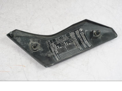 Baksidan på Sidopanel från en BMW R 1200 GS -2005 motorcykel.