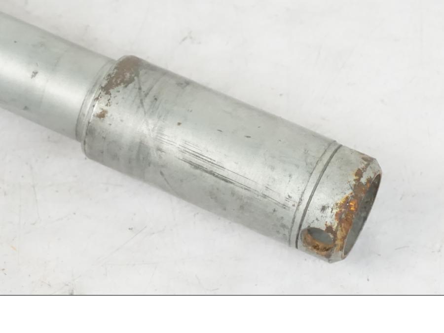 Baksidan på Axel från en Honda CBR 1100 XX -1999 motorcykel.