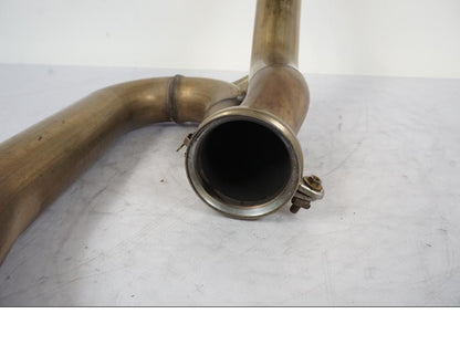 Vänster sida på Grenrör från en KTM 1290 Super Duke -2019 motorcykel.