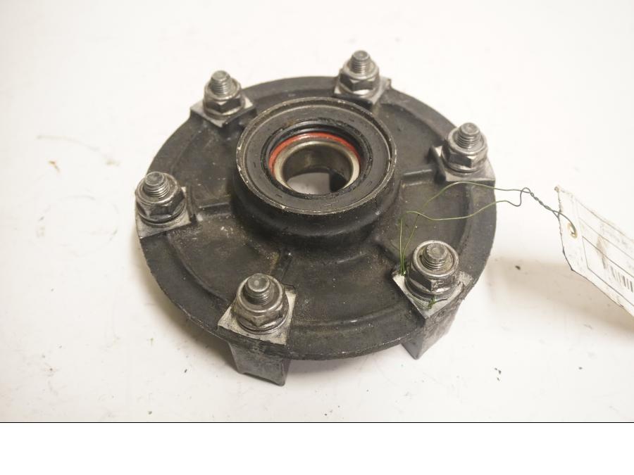 Framsidan på Drevfäste från en Yamaha MT-01 -2009 motorcykel.