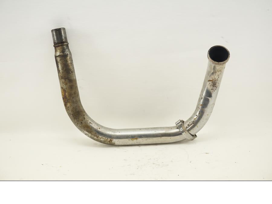 Baksidan på Grenrör från en Suzuki VS 1400 -2001 motorcykel.