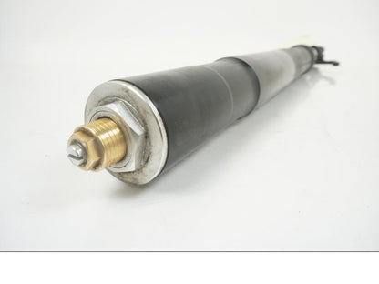 Snett uppifrån på Gaffelben från en Yamaha YZF 1000 R1 -2002 motorcykel.