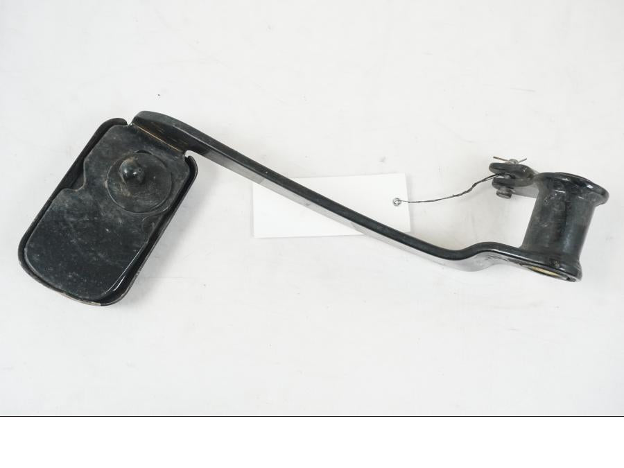 Extrabild3 på Bromspedal från en H-D Street Glide FLHX -2012 motorcykel.