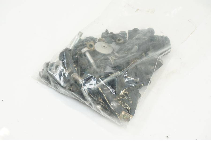 Framsidan på Skruv / Mutter etc från en Triumph Speedmaster -2006 motorcykel.