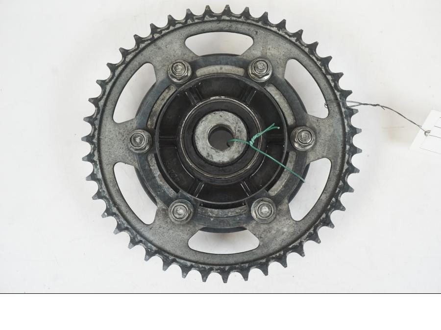 Framsidan på Drevfäste från en Yamaha MT-07 -2019 motorcykel.