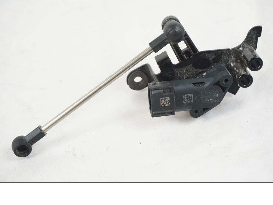 Framsidan på Nivåsensor från en BMW R 1250 GS -2021 motorcykel.