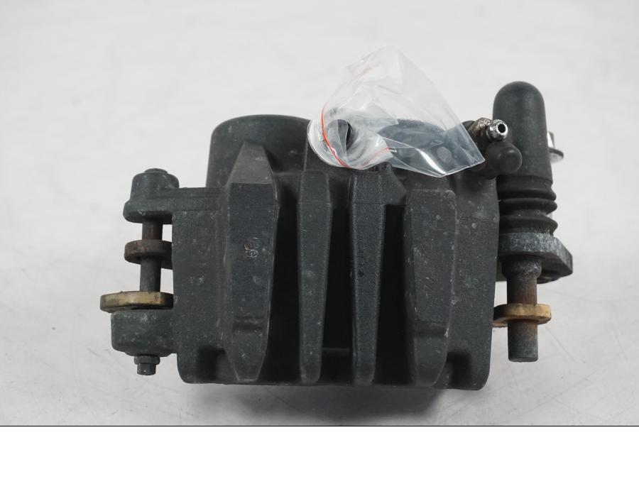 Snett uppifrån på Bromsok från en Kawasaki ER-6N ABS -2010 motorcykel.