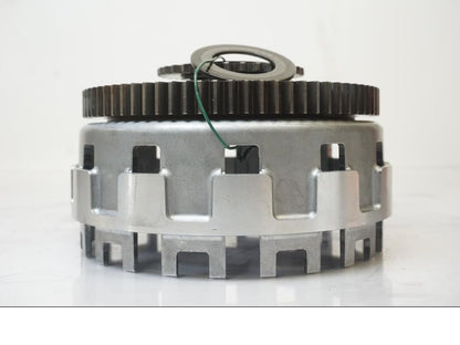 Vänster sida på Kopplingskorg från en KTM 1190 Adventure -2015 motorcykel.