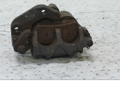 Baksidan på Bromsok från en BMW F 650 GS -2001 motorcykel.