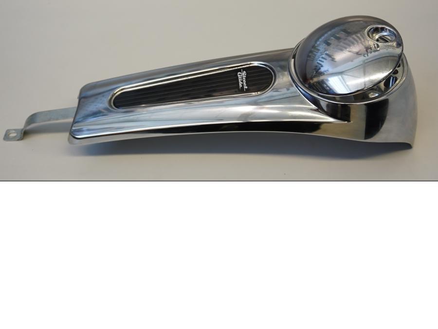 Höger sida på Bensintankkonsoll från en H-D Street Glide FLHX -2015 motorcykel.