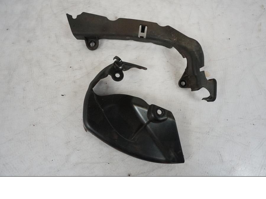 Framsidan på Drevkåpa från en Triumph Bonneville T120 -2021 motorcykel.