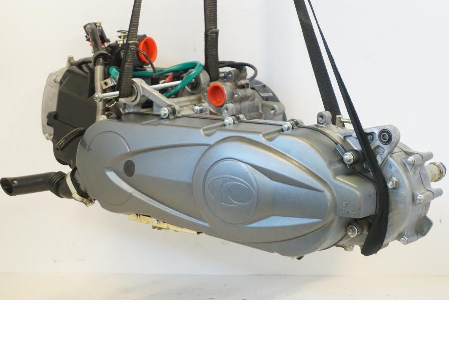 Baksidan på Motor från en Kymco Agility 125 -2019 scooter.