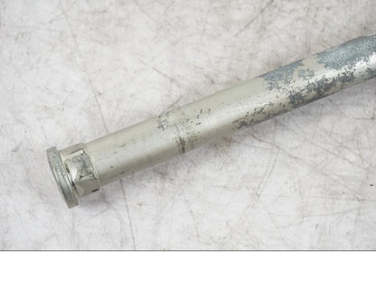 Vänster sida på Axel från en Kawasaki ZX-6R -2006 motorcykel.