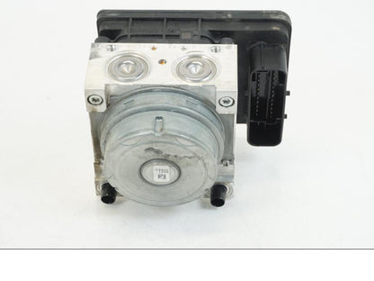 Höger sida på ABS Modulator från en BMW R 1250 GS -2019 motorcykel.