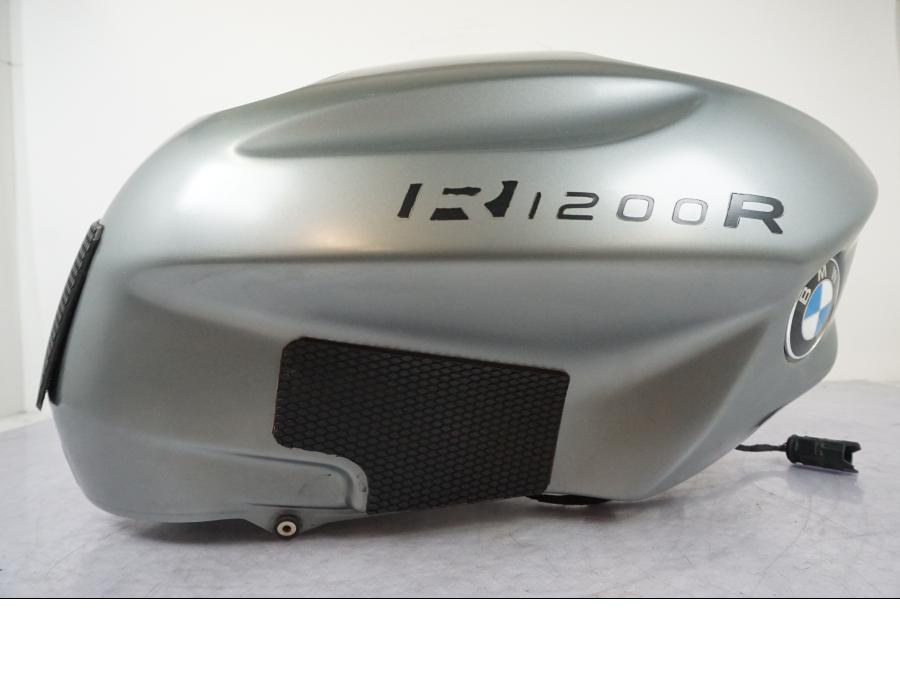 Extrabild4 på Bensintank från en BMW R 1200 R -2007 motorcykel.