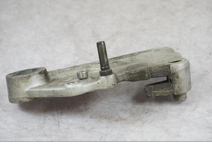 Höger sida på Bromsoksfäste från en BMW F 800 GS -2009 motorcykel.