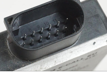 Vänster sida på SOS styrenhet från en BMW R 1250 GS -2021 motorcykel.