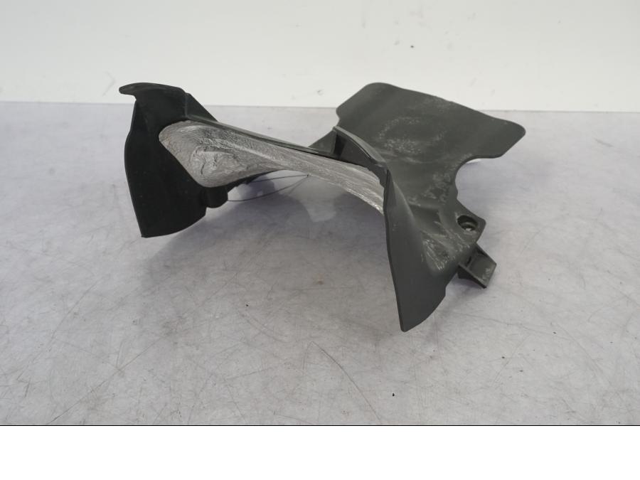 Höger sida på Plast från en KTM 1290 Super Adventure R -2018 motorcykel.