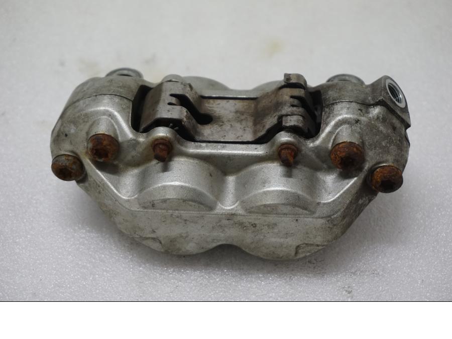 Vänster sida på Bromsok från en Ducati Monster 696 -2010 motorcykel.