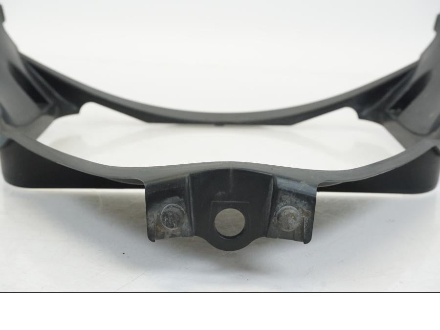 Snett uppifrån på Trekanten från en Suzuki GSX 1300 R -2017 motorcykel.