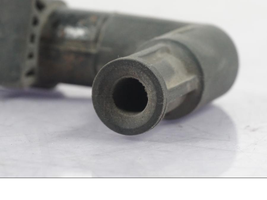 Höger sida på Tändspole från en BMW R 1200 GS -2005 motorcykel.